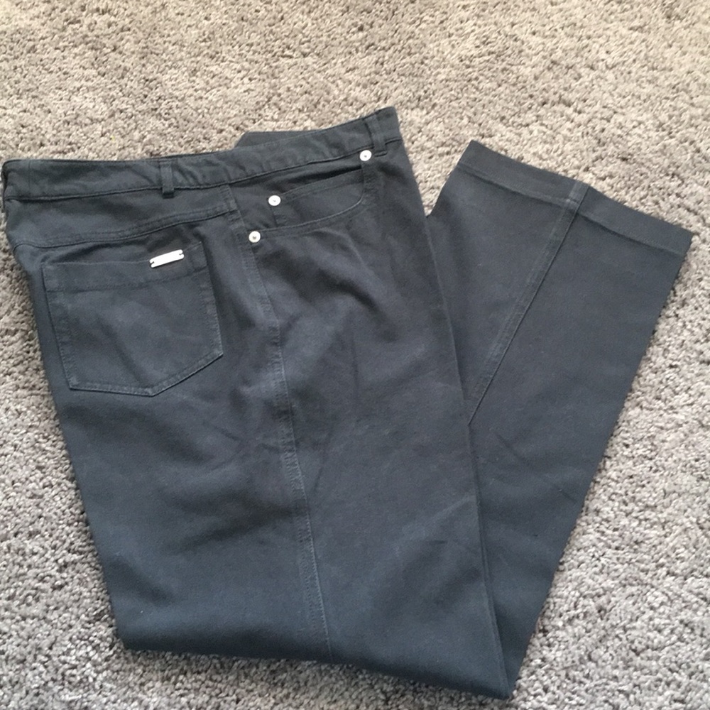 ST. JOHN SPORT Strech Jeans Size 10